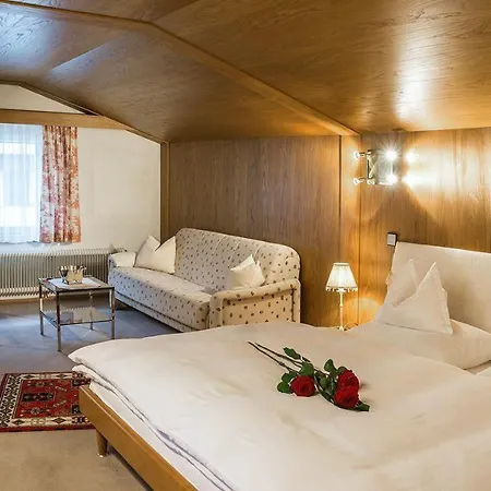 Eichhorn 장크트안톤암아를베르크